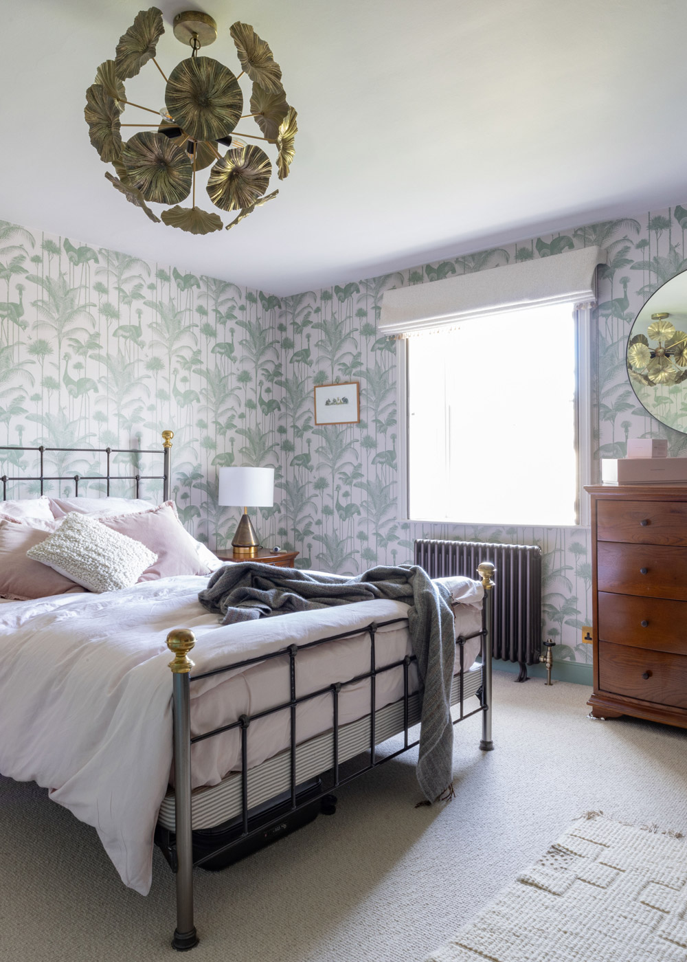 Guest bedroom
